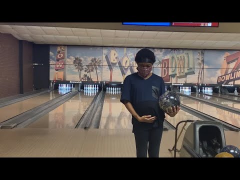 Bowling while pregnant | vlog158