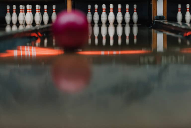 Hook Bowling Plus the Best Bowling Ball and Weight for Hook Bowlers