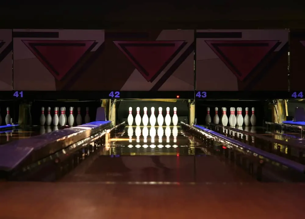 Tips for Bowling on Dry Lanes