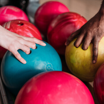 Bowling ball sizes and weights