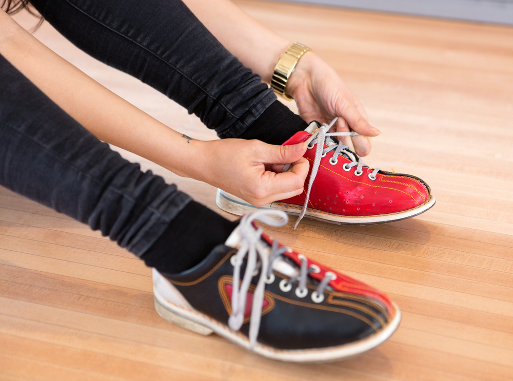 Wide women's hot sale bowling shoes