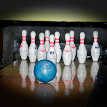 Bowling ten-pin