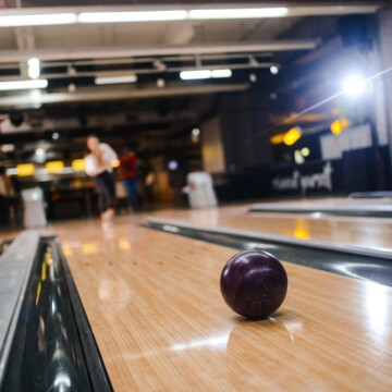 What are urethane bowling balls good for