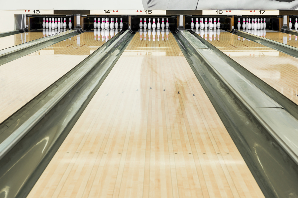 The length of the bowling lane with ten pin at the end. The oil pattern is one with a dryer middle section and edge.
