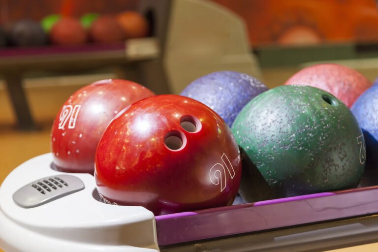 Bowling Tips for Beginners: Techniques to Improve Your Score