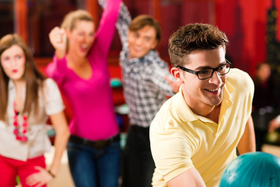 How Much Do Bowling Lessons Cost Per Person and Per Hour