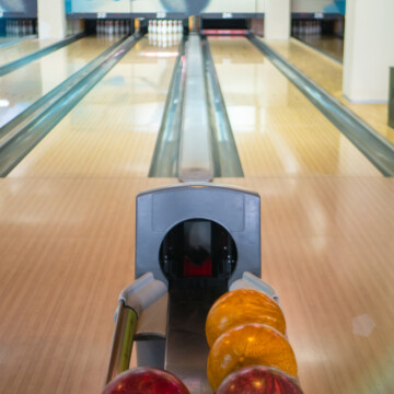 What is sport shot bowling title