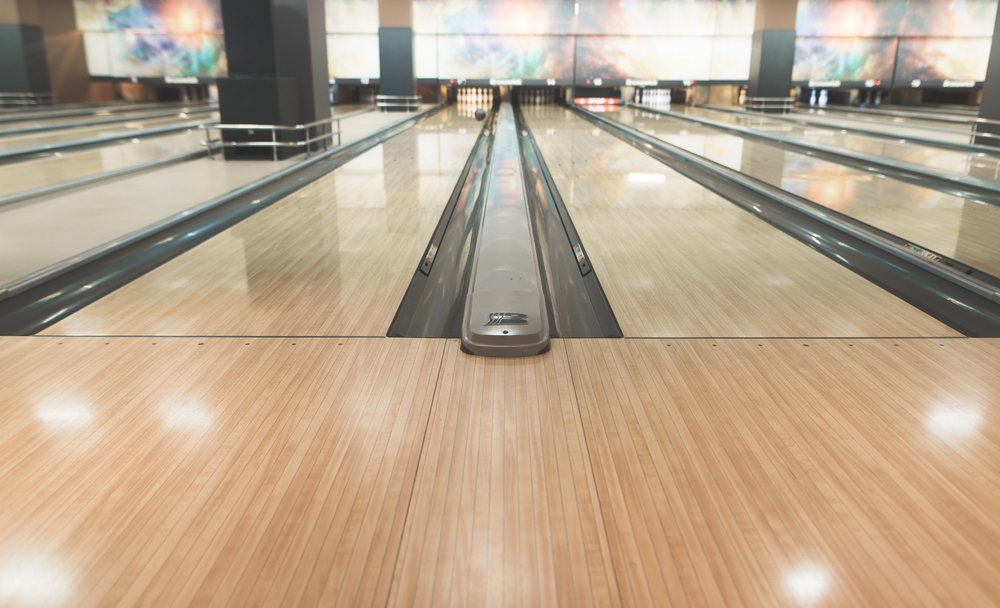 Seven visible lanes for sport shot league bowling