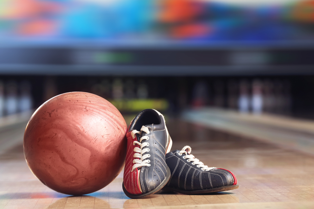 Can You Use a Bowling Ball Without Holes? Are 3 Holes Mandatory?