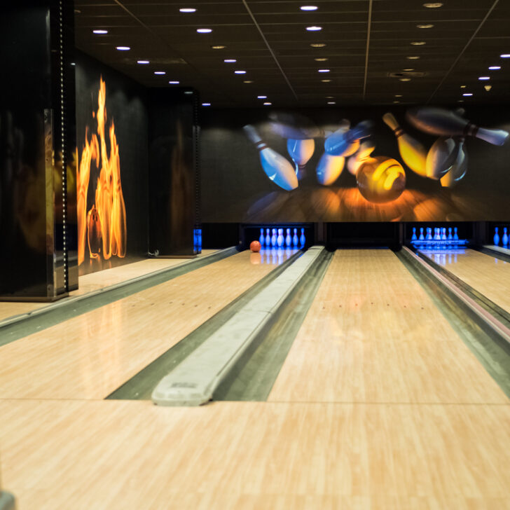 How Often Should Bowling Lanes Be Oiled?
