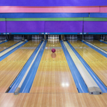 Bowling lanes with us open oil pattern 1