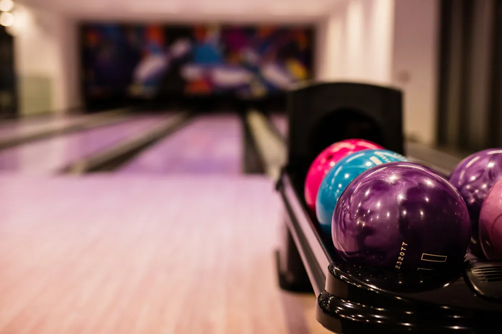 Bowling Styles 9 Bowling Types Forms And Techniques Bowling Styles 9 Bowling Types Forms And Techniques