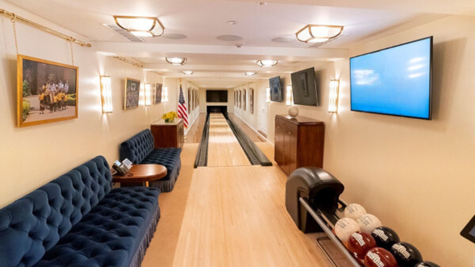 President nixon's bowling alley updated
